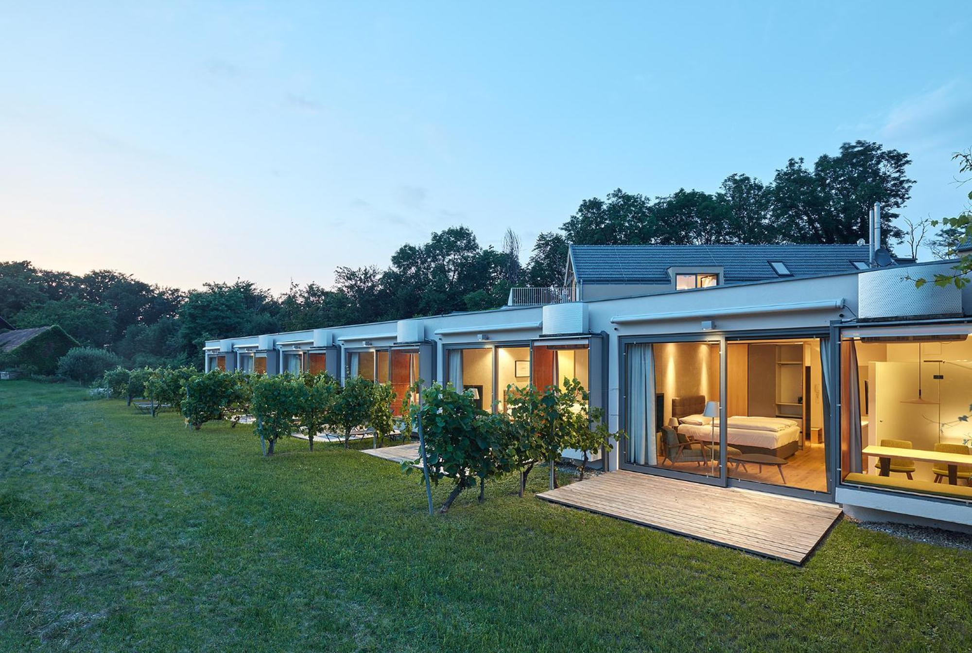 Hideaway An Der Weinstrasse - Pool & Sauna - Apartments Anderlage Spielfeld Exteriér fotografie